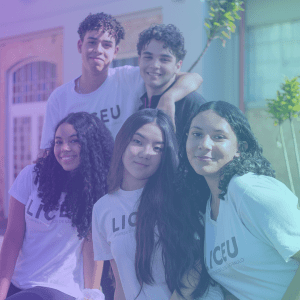 Alunos no intervalo das aulas em 2025