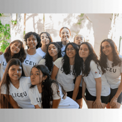 Alunos no intervalo das aulas em 2025